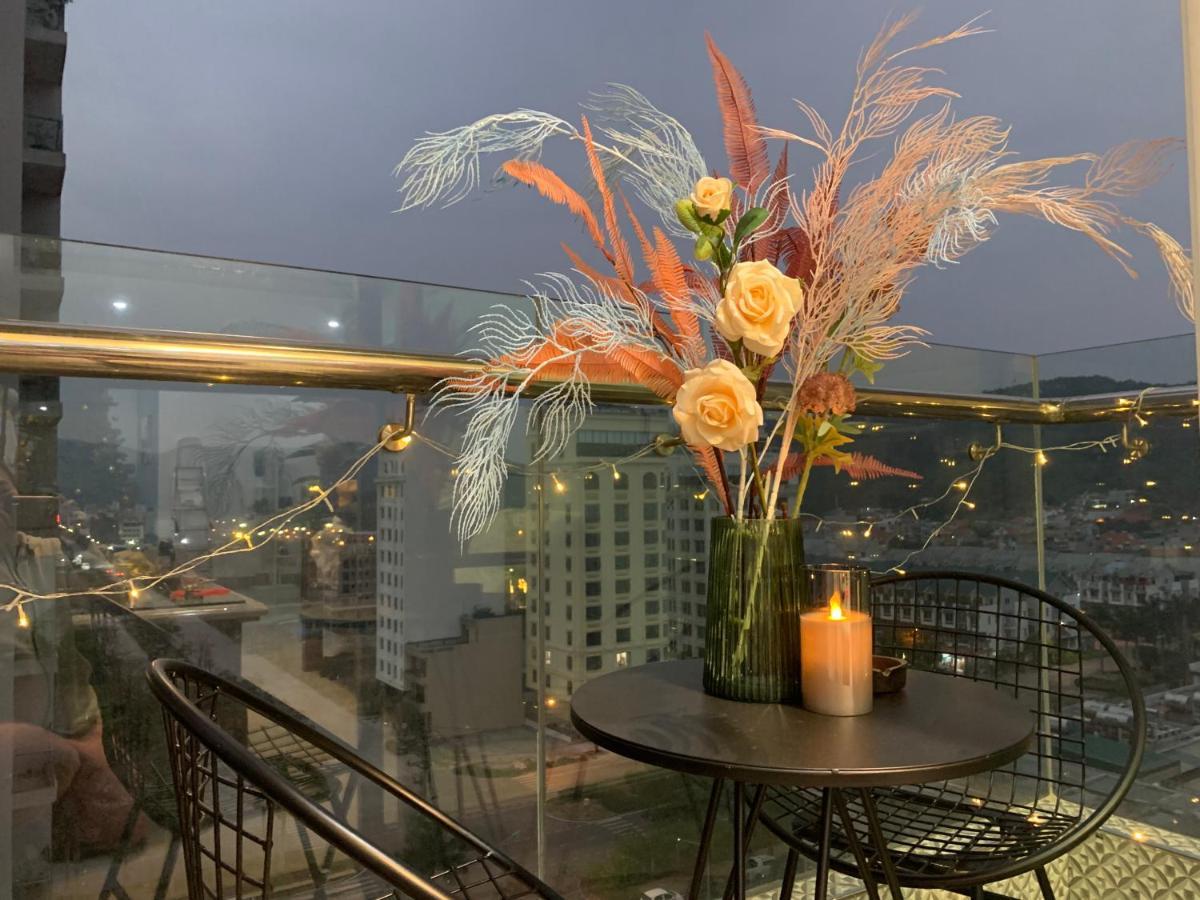Tulip Homestay Ha Long Buitenkant foto