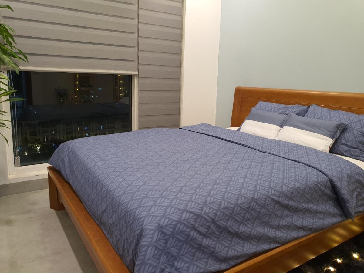 Tulip Homestay Ha Long Buitenkant foto