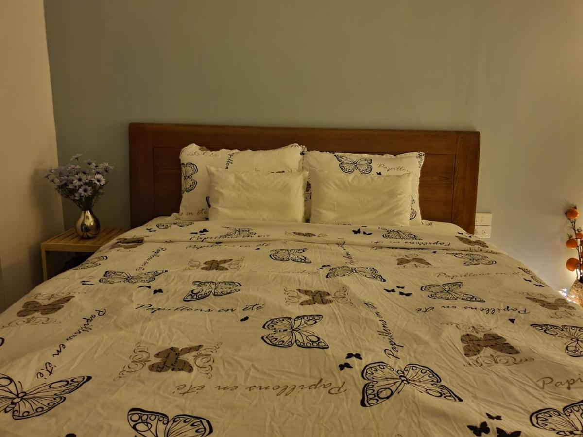 Tulip Homestay Ha Long Buitenkant foto