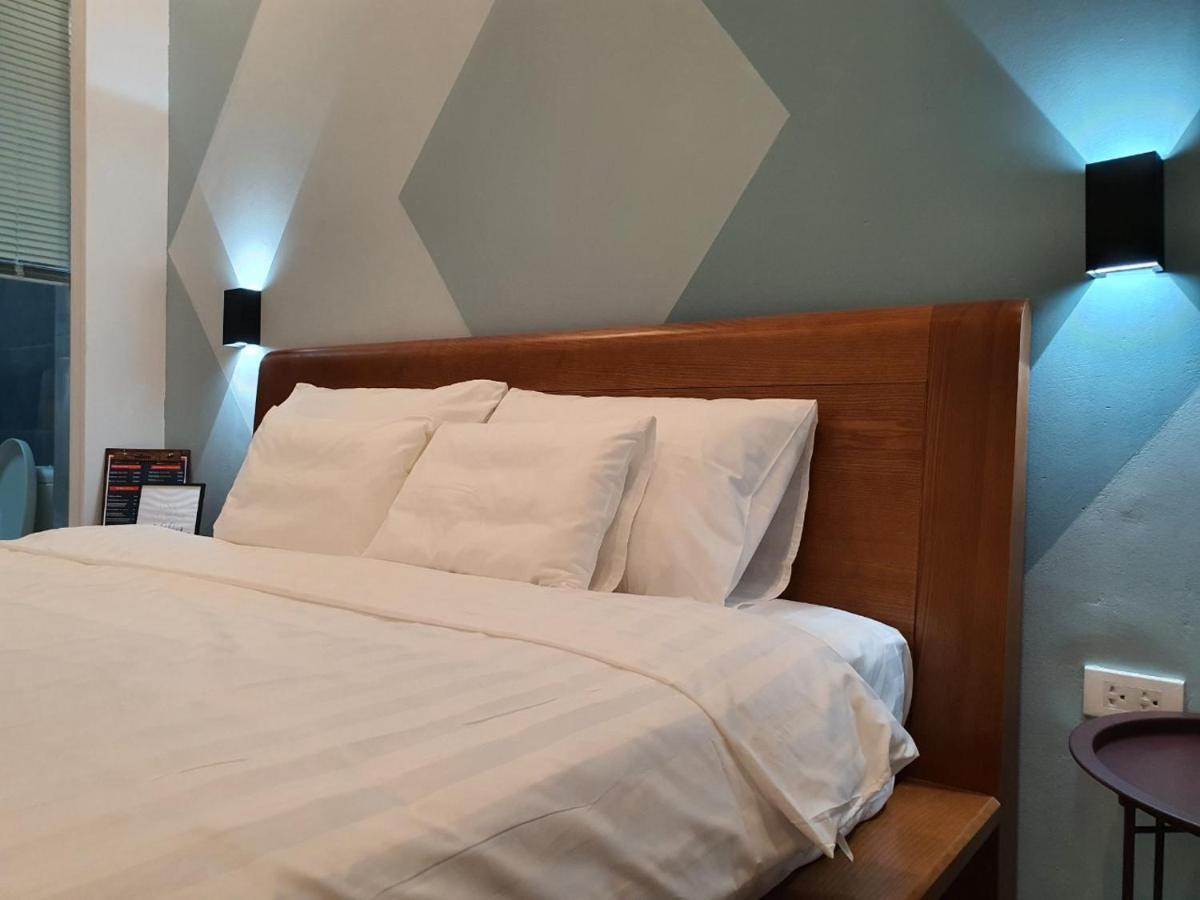 Tulip Homestay Ha Long Buitenkant foto