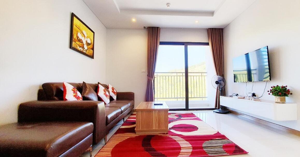 Tulip Homestay Ha Long Buitenkant foto