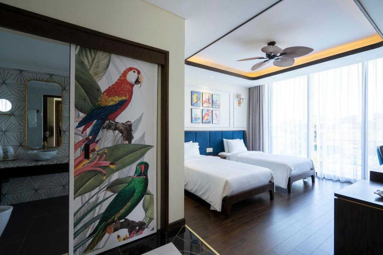 Tulip Homestay Ha Long Buitenkant foto