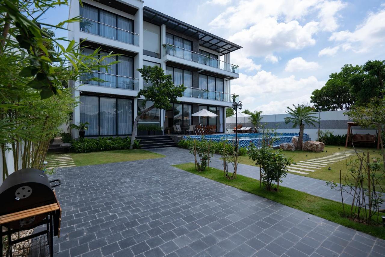 Tulip Homestay Ha Long Buitenkant foto